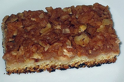 Apfel - Nuss - Kuchen auf dem Blech 1