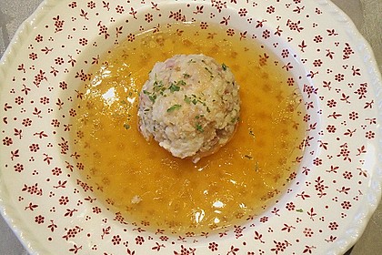 Tiroler Knödel Suppe 1