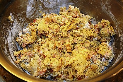 Tiroler Knödel Suppe 8