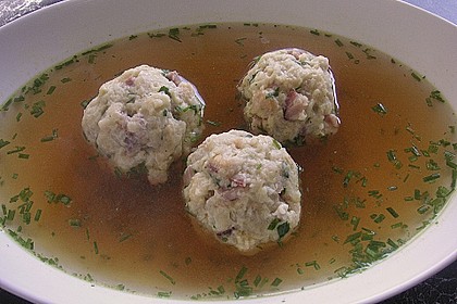 Tiroler Knödel Suppe