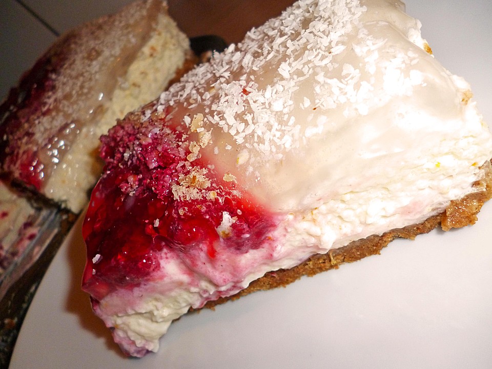 Joghurt - Sahne - Torte mit frischen Früchten (Rezept mit Bild ...