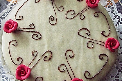 Melanies Nougat - Marzipan - Torte
