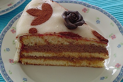 Melanies Nougat - Marzipan - Torte 3