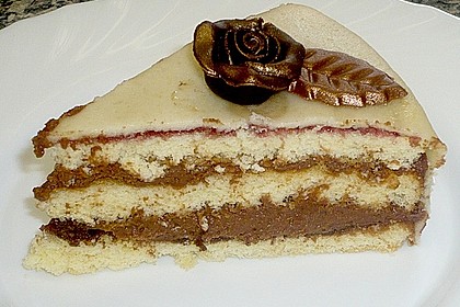 Melanies Nougat - Marzipan - Torte 9
