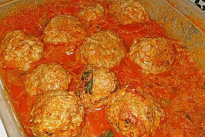 Hackb&auml;llchen in fruchtig - scharfer Tomatensauce mit Koriander