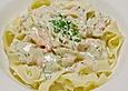 Tagliatelle mit Kr&auml;uter - Sahne - Sauce und R&auml;ucherlachs