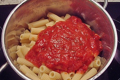 Frische Tomatenso&szlig;e mit Knoblauch 1