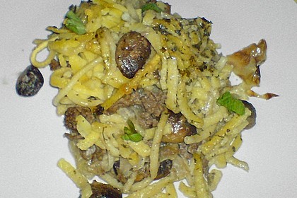 K&auml;sesp&auml;tzle mit Spitzkohl, Champignons und Hackfleisch 2
