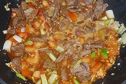 Scharfes Rindfleisch mit Zitronengras 10