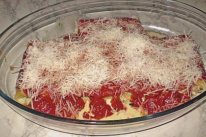 Cannelloni mit cremiger Gemüse-Käse-Füllung 76