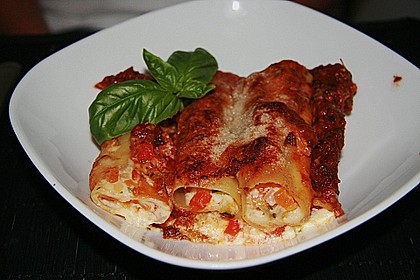 Cannelloni mit cremiger Gemüse-Käse-Füllung 1