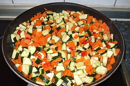 Cannelloni mit cremiger Gemüse-Käse-Füllung 56