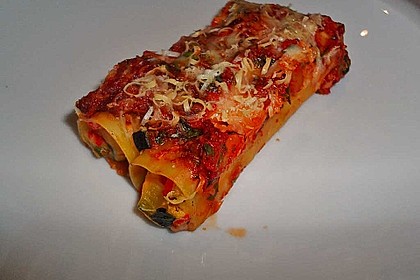 Cannelloni mit cremiger Gemüse-Käse-Füllung 12