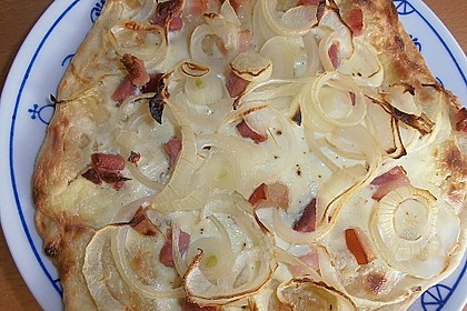 Einfacher Flammkuchen 24