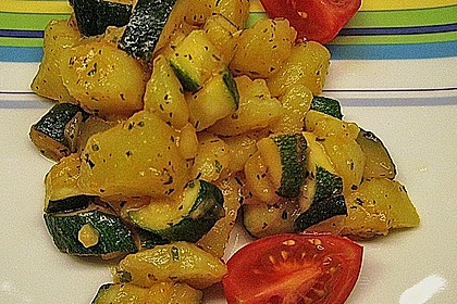 Illes warmer Zucchini-Kartoffelsalat - sommerlich leicht und einfach 9