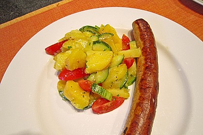 Illes warmer Zucchini-Kartoffelsalat - sommerlich leicht und einfach 5