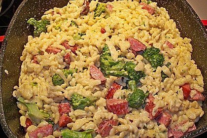Deftige Sp&auml;tzle - Brokkoli - Pfanne