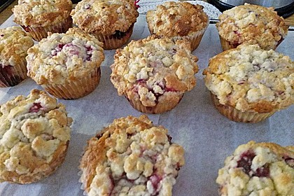Himbeer - Muffins mit Streuseln 20