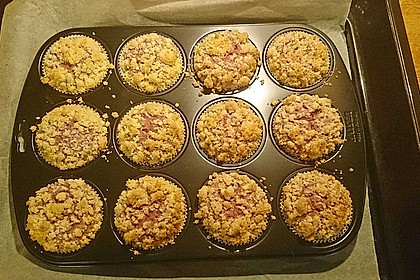 Himbeer - Muffins mit Streuseln 42