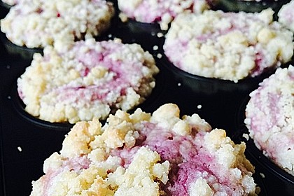 Himbeer - Muffins mit Streuseln 25
