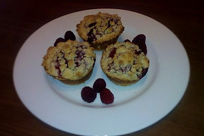 Himbeer - Muffins mit Streuseln 18