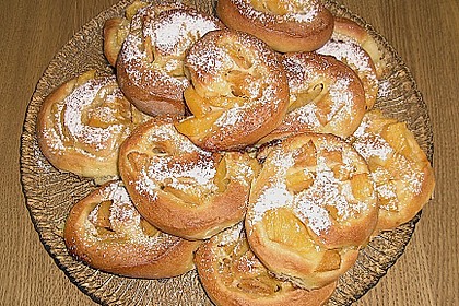Fruchtige Joghurt - Vanille Schnecken 9