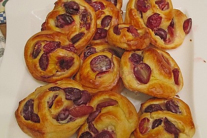 Fruchtige Joghurt - Vanille Schnecken 5