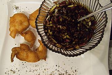 Garnelen im Tempurateig mit buntem Pfeffer und Chilidip