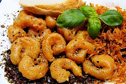 Garnelen im Tempurateig mit buntem Pfeffer und Chilidip 1