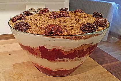 Schichtdessert mit Weintrauben 15