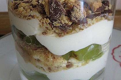 Schichtdessert mit Weintrauben 8