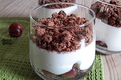 Schichtdessert mit Weintrauben 7