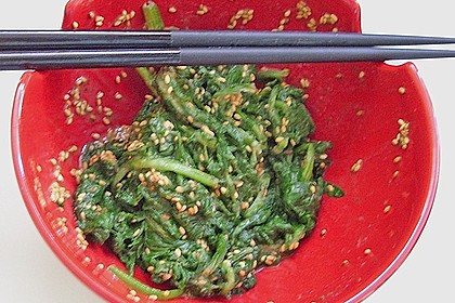Spinatsalat mit Sesamdressing 11