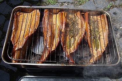 Heißräuchern von Fisch 3