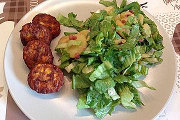Kartoffelsalat mit Speck und Endivie