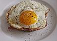 Schinkenbrot mit Spiegelei