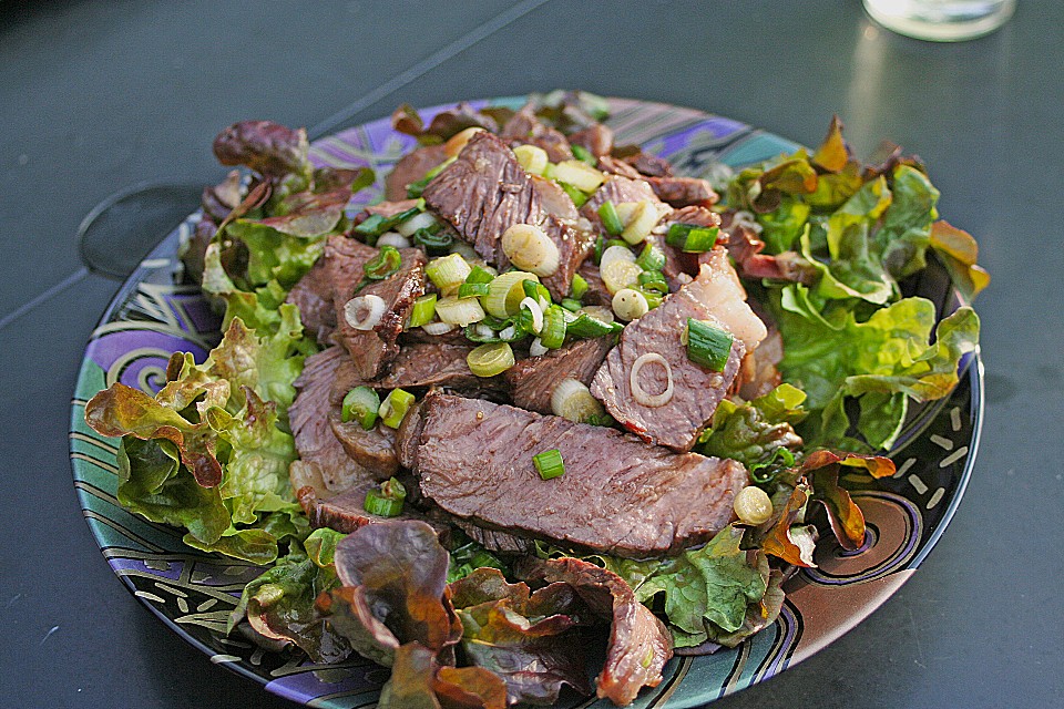Thailändischer Salat mit Rindfleisch (Rezept mit Bild) | Chefkoch.de