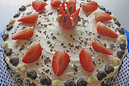 Sahnige Erdbeertorte