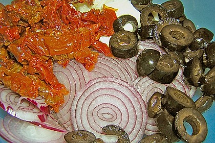 Antipasti - Salat mit Schafsk&auml;se und Pesto - Dressing 2
