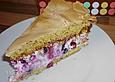 Baisertorte mit Beerensahne