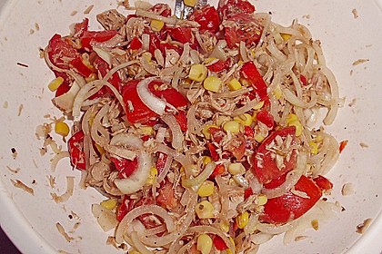 Illes leichter und leckerer Thunfisch - Tomaten - Salat 12