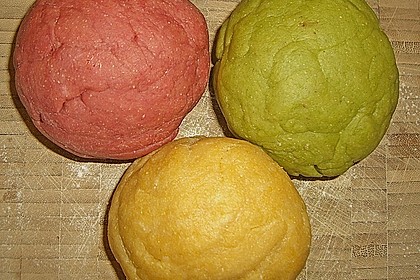 Gestreifter Nudelteig 36