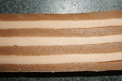 Gestreifter Nudelteig 52