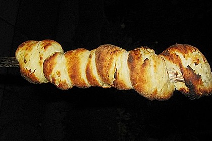 Stockbrot mit Quark - Öl - Teig 3