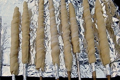 Stockbrot mit Quark - Öl - Teig 10