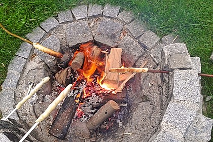 Stockbrot mit Quark - Öl - Teig 7