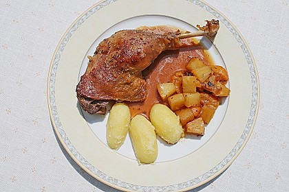 G&auml;nsekeule mit Ananassauce 1