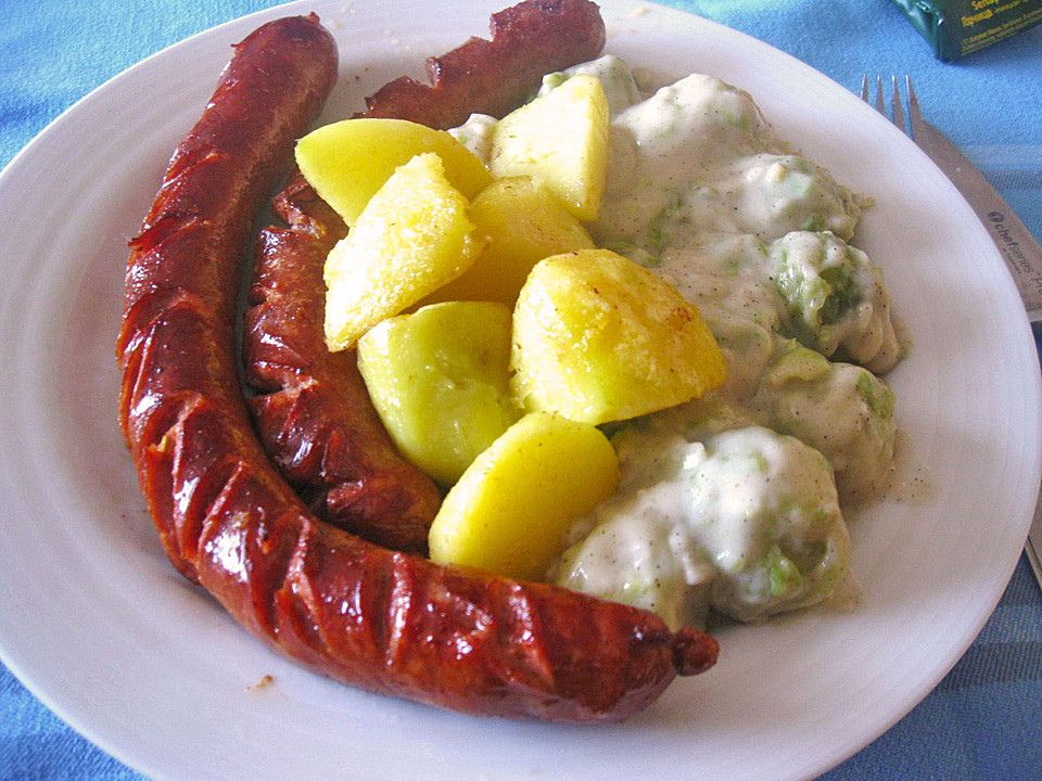 Bratkartoffeln mit Rosenkohl und Bratwurst (Rezept mit Bild) | Chefkoch.de