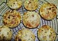 Anikas Joghurtmuffins mit Cornflakeshaube