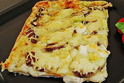 Schneller vegetarischer Flammkuchen